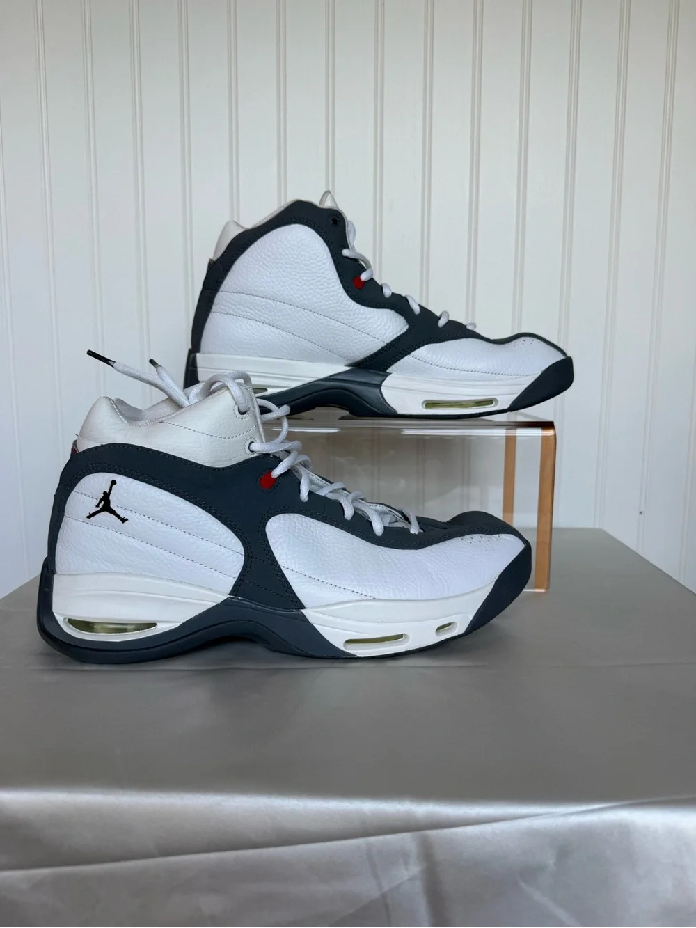 Nike Air Jordan Team White Gray Red Basketball Shoes Sz 11 w/ COA